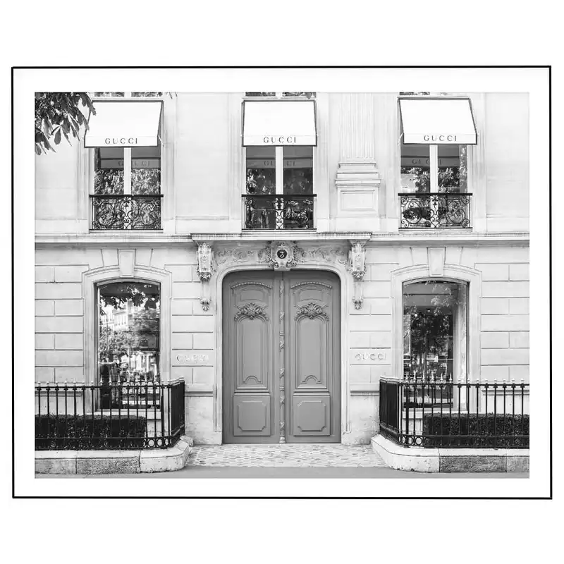 پوستر مدل فروشگاه لوکس لباس پاریس