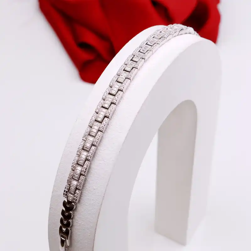 دستبند نقره زنانه جی تی ای مدل جی نایس