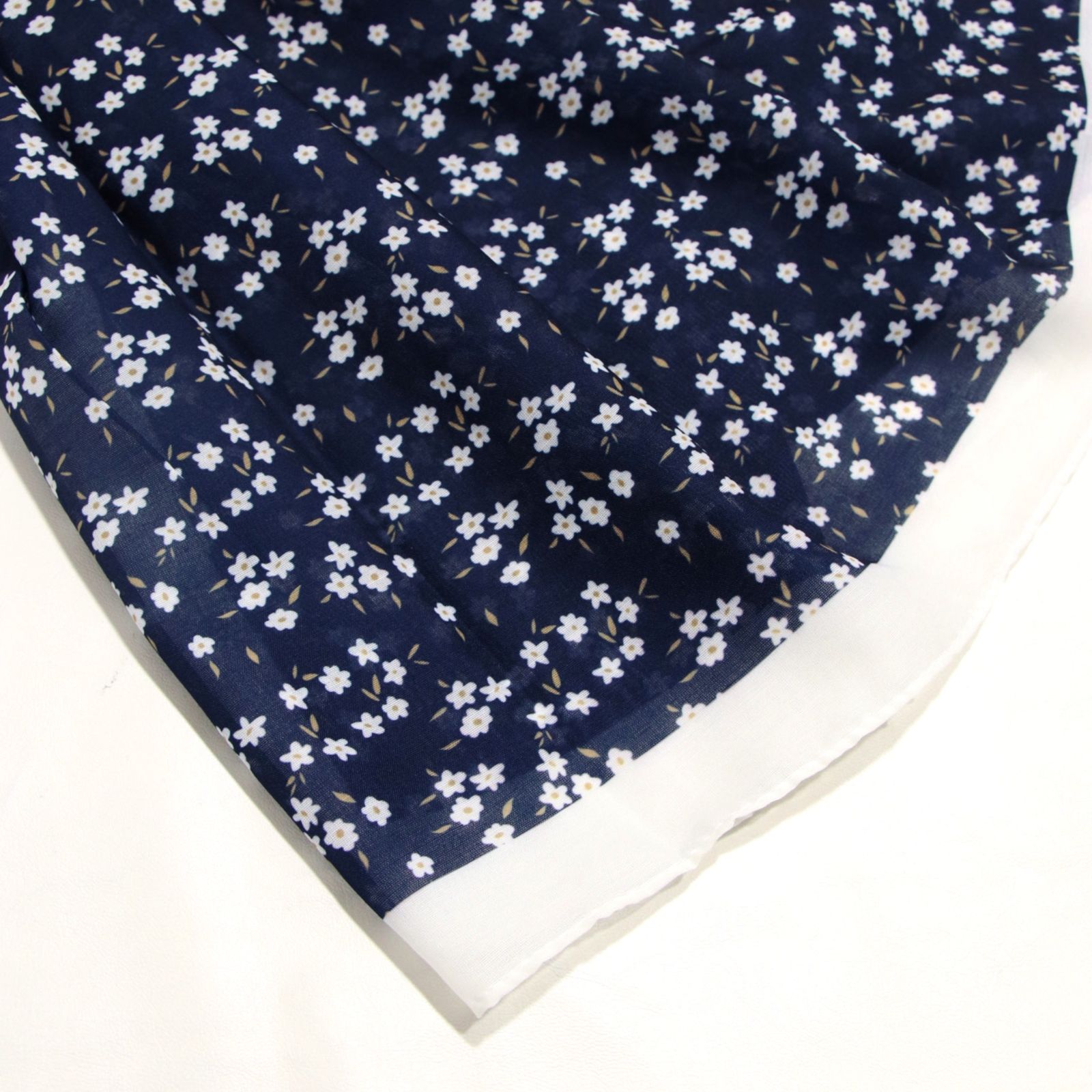 شال زنانه مدل خنک تابستانه طرح گل کد 7062 -  - 29