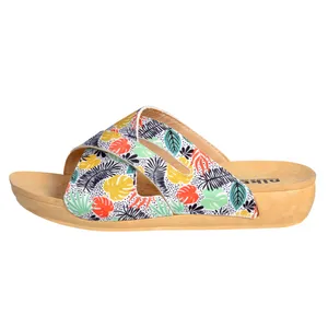 دمپایی زنانه نیکتا طرح جنگلی مدل GRN.2421