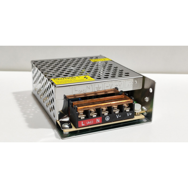 آداپتور سوئیچینگ 12 ولت 5 آمپر لکسوس کد real_4.9a آداپتور سوئیچینگ 12 ولت 5 آمپر لکسوس کد real_4.9a