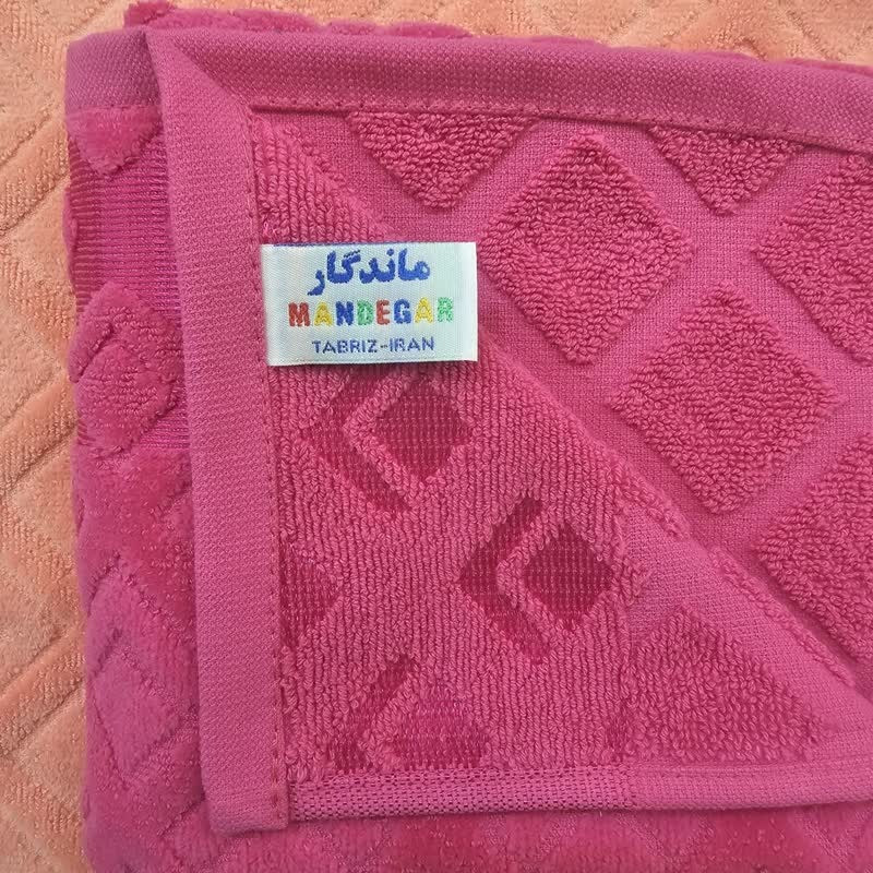 حوله دستی ماندگار طرح الیزه سایز 40*75 سانتی متر