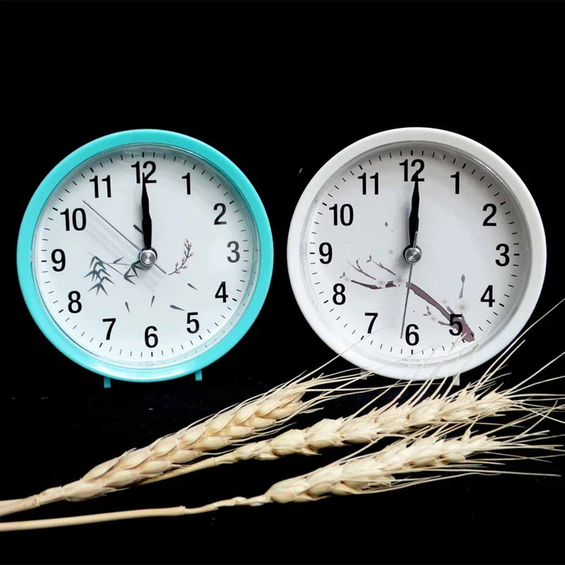 ساعت رومیزی عقربه‌ای مدل چهارفصل