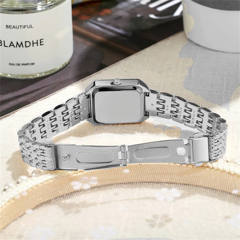 ساعت مچی عقربه ای زنانه مدل کلاسیک مینیمال بند فلزی کد 4.4