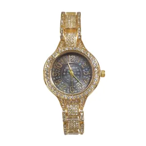ساعت مچی عقربه ای زنانه مدل نگین دار کد 12
