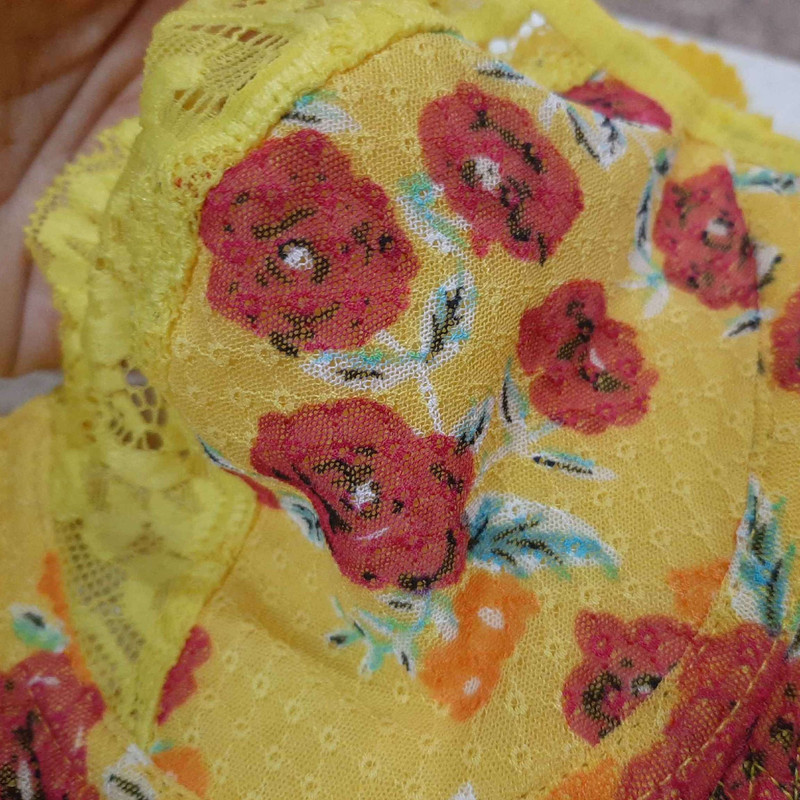 ست شورت و سوتین زنانه مدل فنردار گل گلی