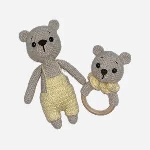 عروسک بافتنی خرس و جغجغه 