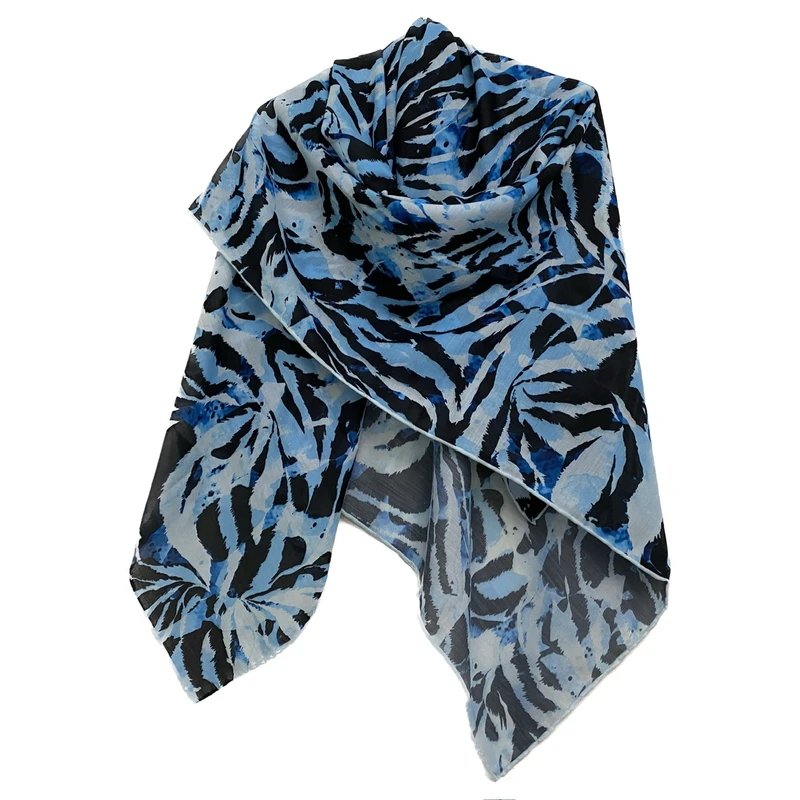 روسری زنانه مدل نخی چهارفصل قواره بزرگ کد 1568