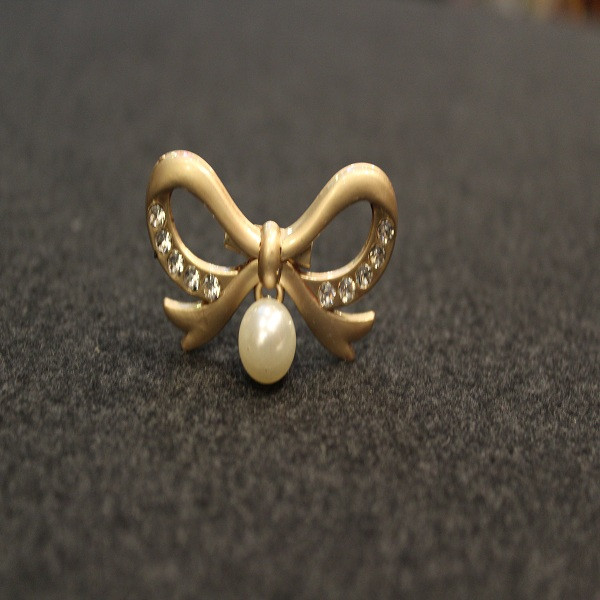 گل سینه زنانه کد Ki 4534-070