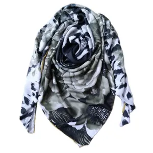 روسری زنانه مدل گل رز