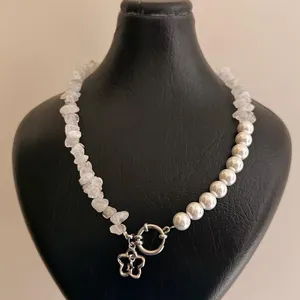 گردنبند دست ساز زنانه مدل سنگ مرجان و مروارید