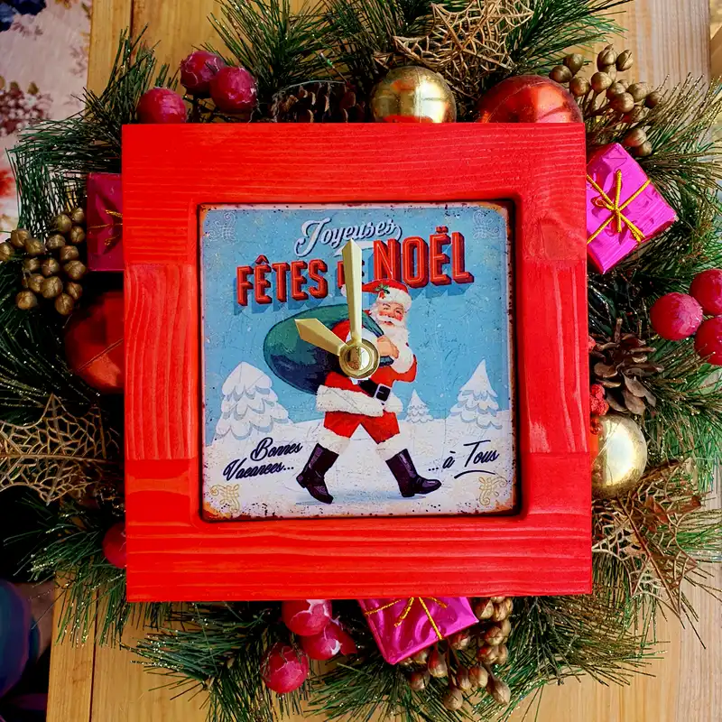 ساعت رومیزی مدل بابانوئل