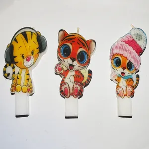 شمع مدل ببر طرح سال 1401 کد 562 بسته 3 عددی