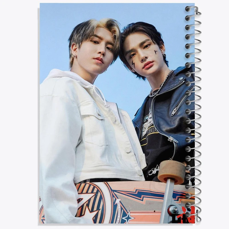 دفتر شطرنجی 50 برگ خندالو طرح سونگمین و هیونجین گروه استری کیدز Stary Kids کد 16892