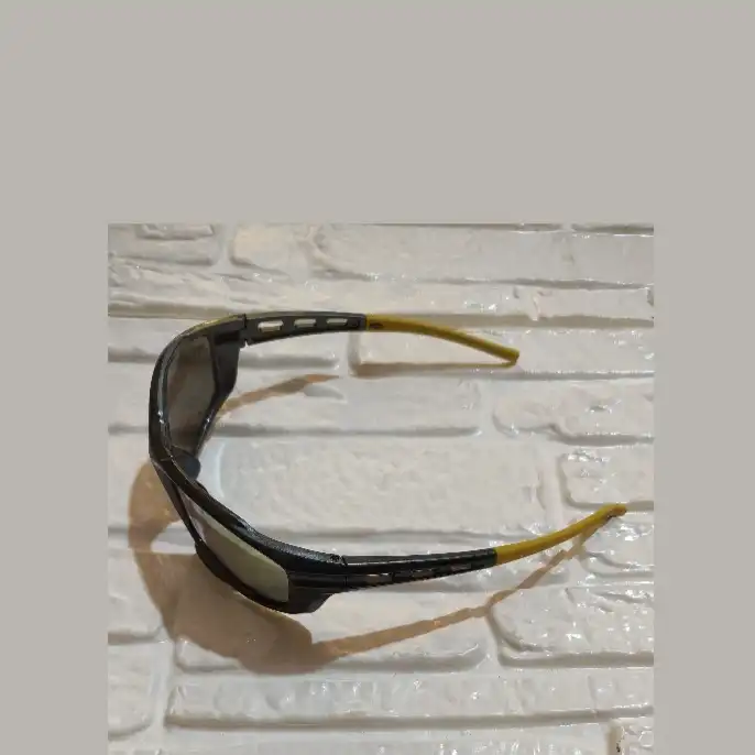 عینک آفتابی بچگانه مدل F2424