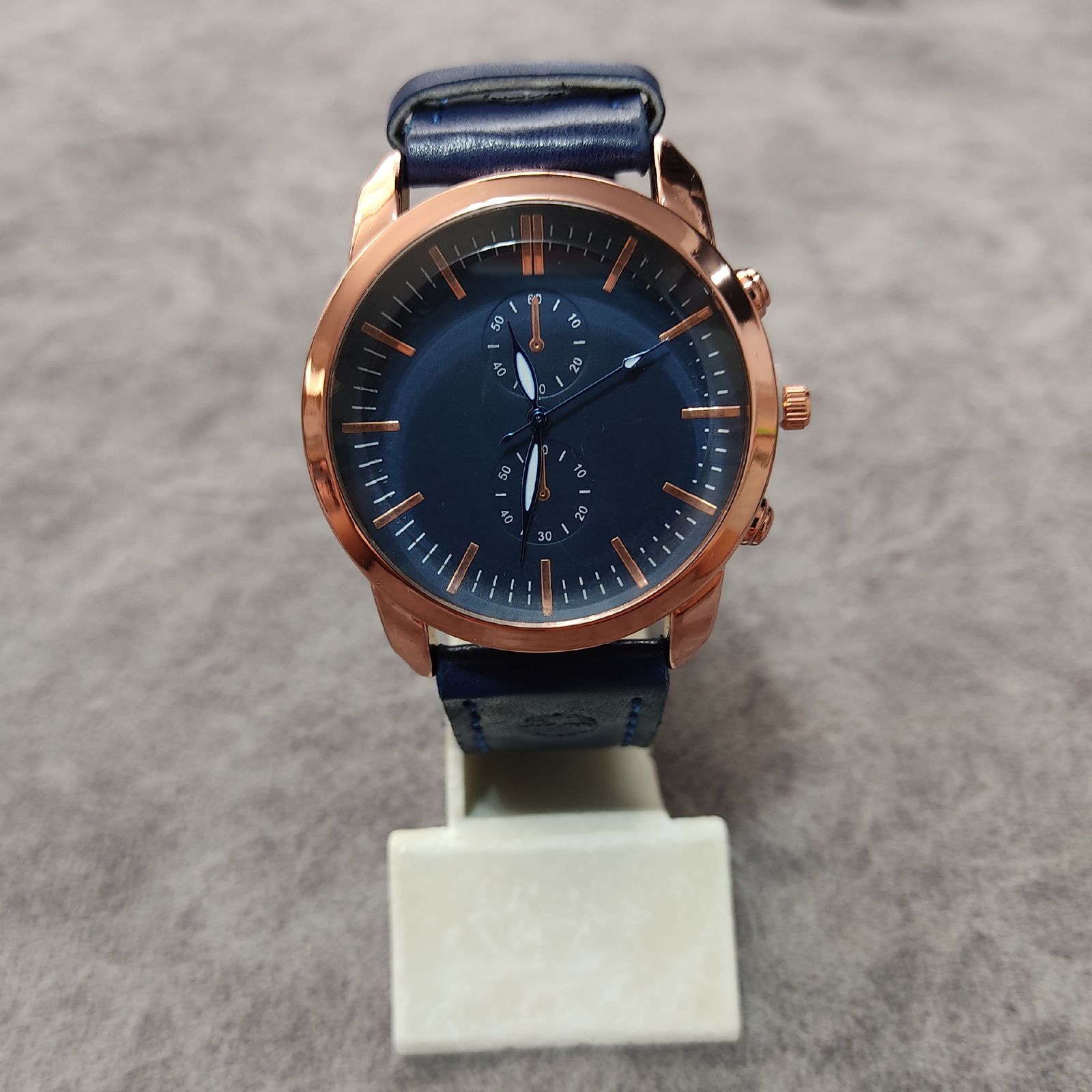 ساعت مچی عقربه ای مدل بند چرمی کد 003 -  - 2