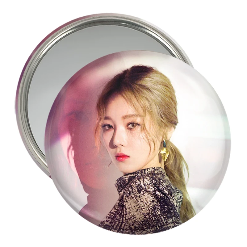 آینه جیبی خندالو مدل سومین گروه کارد Kard  کد 20147