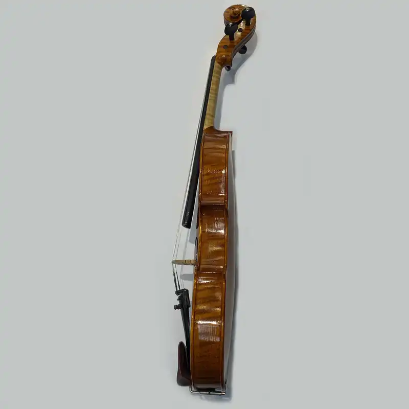 ویولن مدل دست ساز