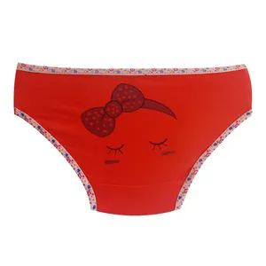 شورت دخترانه مدل نخی پاپیون خال خالی رنگ قرمز