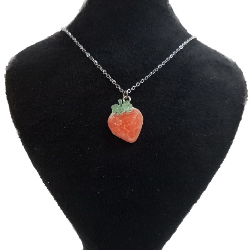 گردنبند دخترانه مدل توت فرنگی کد 0025