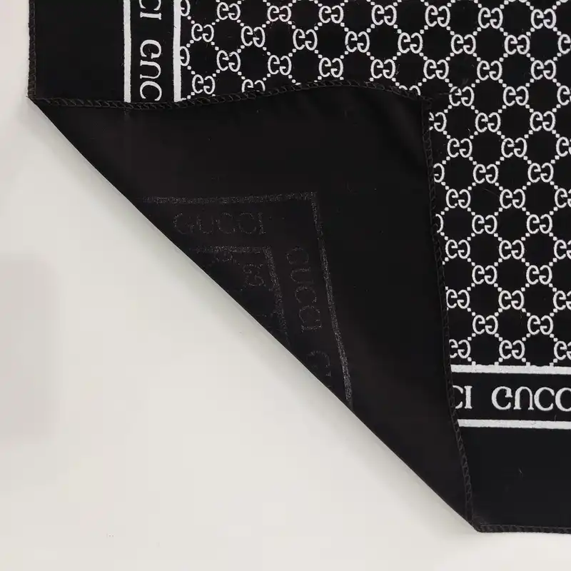 دستمال سر و گردن مدل باندانا کد 143