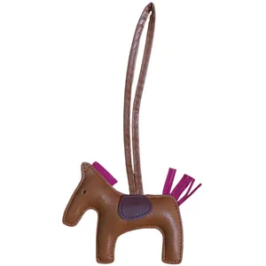 آویز کیف زنانه مدل اَسب