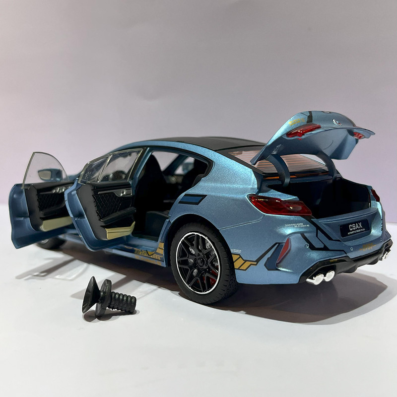 ماکت ماشین مدل بی ام و M8 1:24