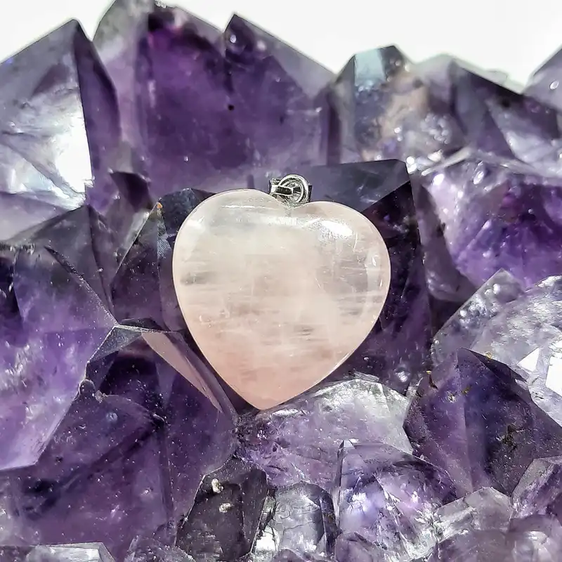 آویز گردنبند زنانه مدل رز کوارتز کد 010