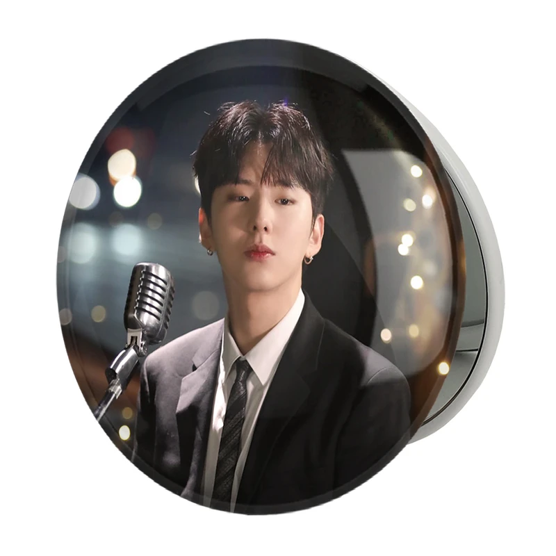 آینه جیبی خندالو طرح کیهیون گروه مانستا اکس MONSTA X مدل تاشو کد 12267 
