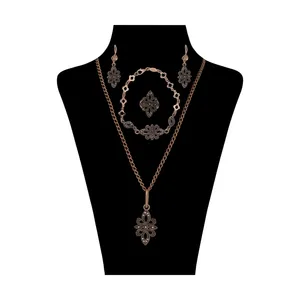 ست زنانه کد 002