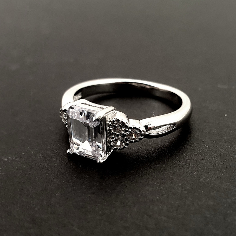 انگشتر نقره زنانه مدل N73 انگشتر نقره زنانه مدل N73