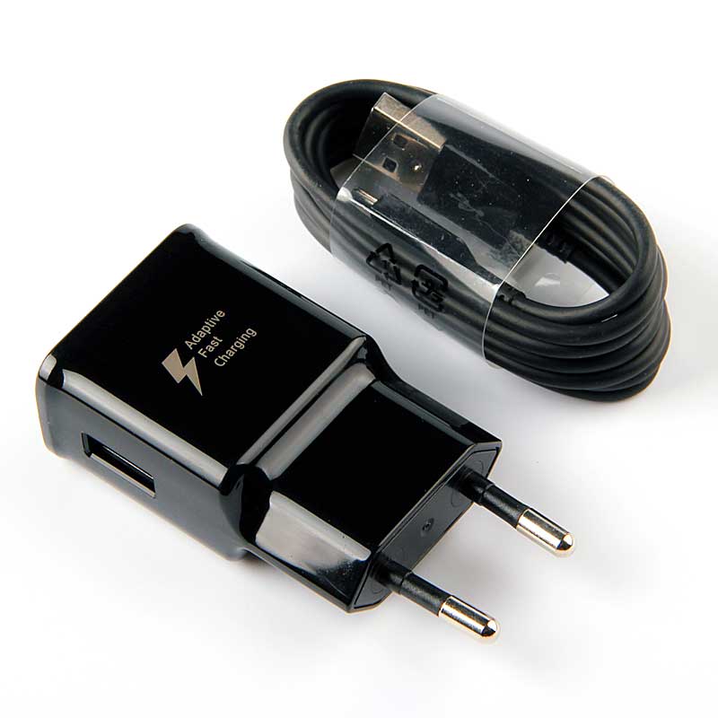 شارژر دیواری سامسونگ مدل S 10 به همراه کابل تبدیل USB-C