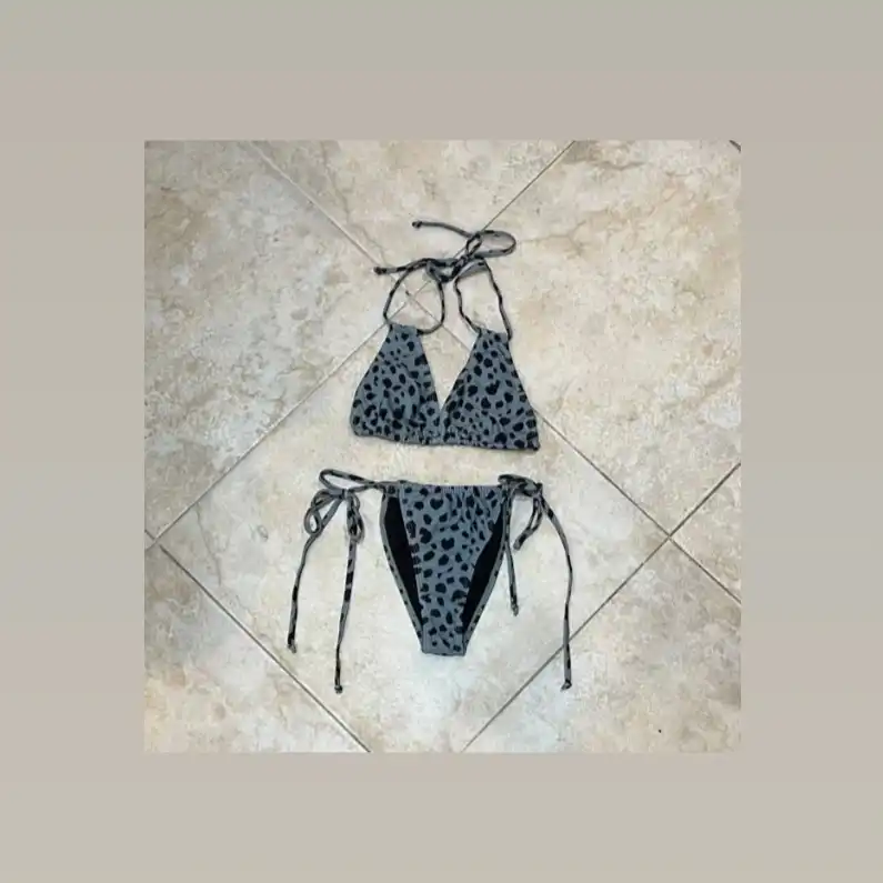 مایو زنانه ناستی گال مدل N9090