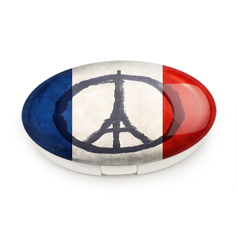 آینه جیبی خندالو طرح باشگاه پاری سن ژرمن Paris Saint-Germain مدل تاشو کد 2005 آینه جیبی خندالو طرح باشگاه پاری سن ژرمن Paris Saint-Germain مدل تاشو کد 2005