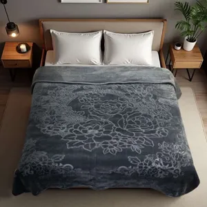 پتو 2 نفره مدل آوین کژال سایز 240x220 سانتی‌متر