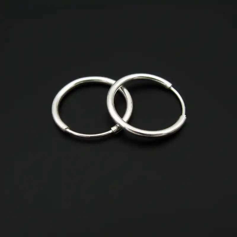 گوشواره نقره زنانه مانچو مدل حلقه ای کد efs005