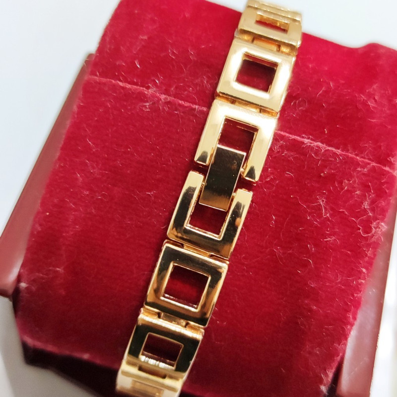 ساعت مچی عقربه ای دخترانه هانگروی کد 01 ساعت مچی عقربه ای دخترانه هانگروی کد 01