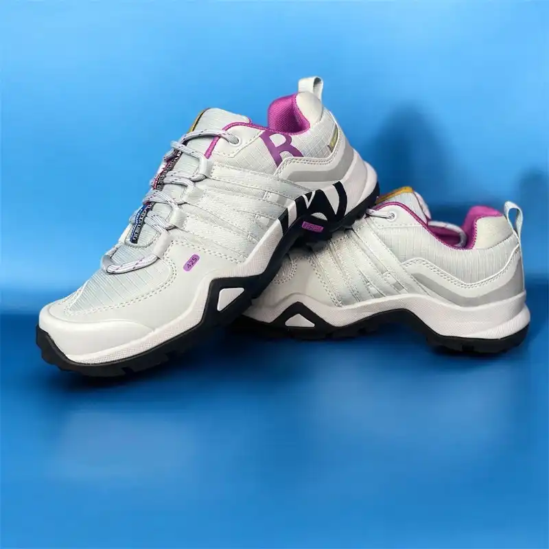 کفش طبیعت گردی زنانه آی-رانر مدل 2109M