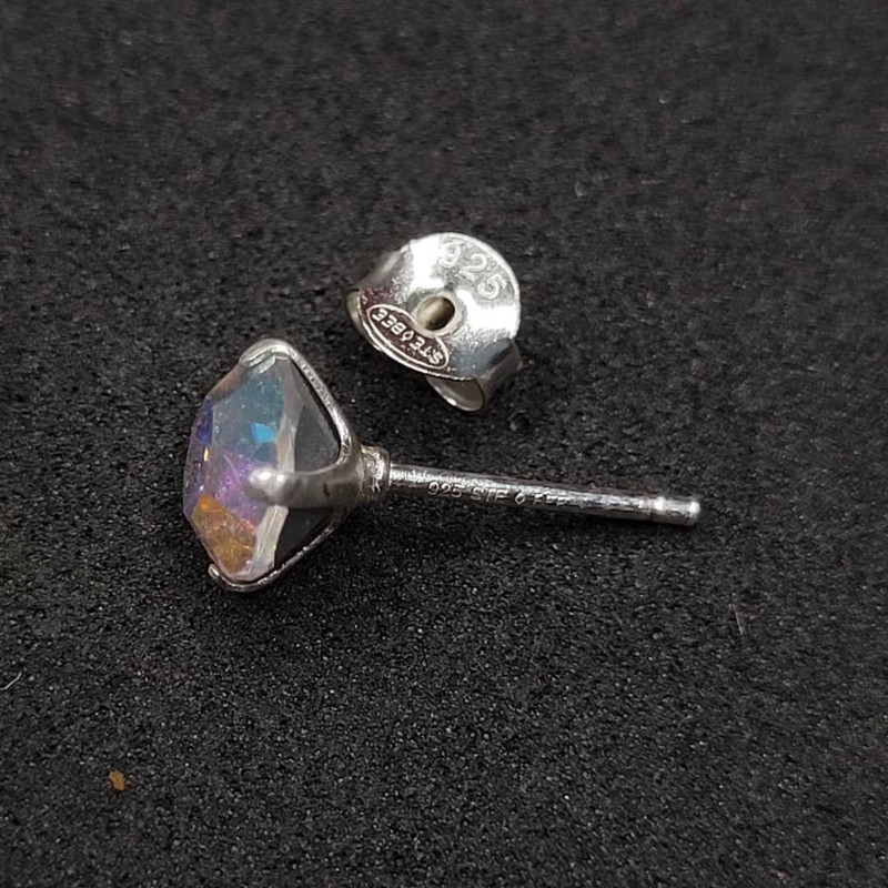 گوشواره نقره زنانه آی ام مدل تک نگین 453