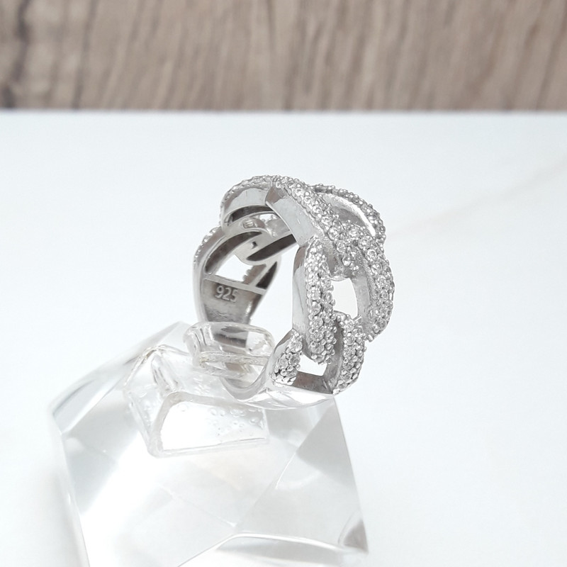 انگشتر نقره زنانه کد 10037 انگشتر نقره زنانه کد 10037