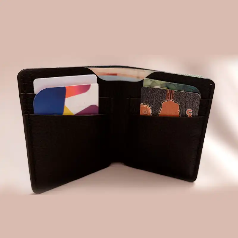 کیف پول چرمی مدل توکا