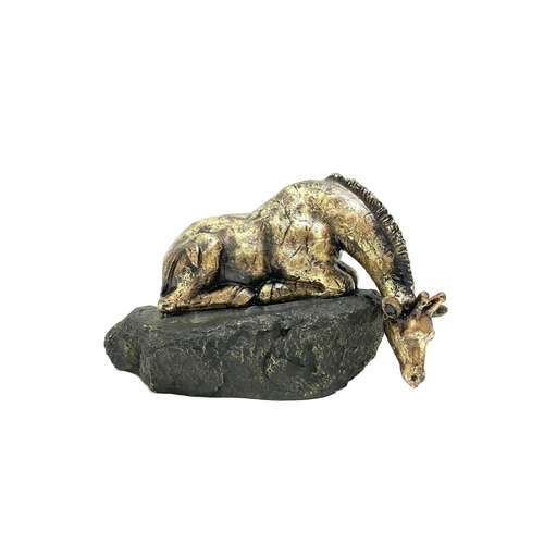 تندیس مدل زرافه‌ خسته