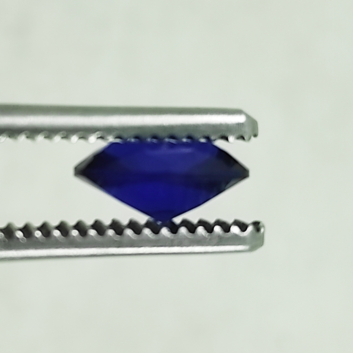 سنگ یاقوت کبود سلین کالا کد Pc2-5