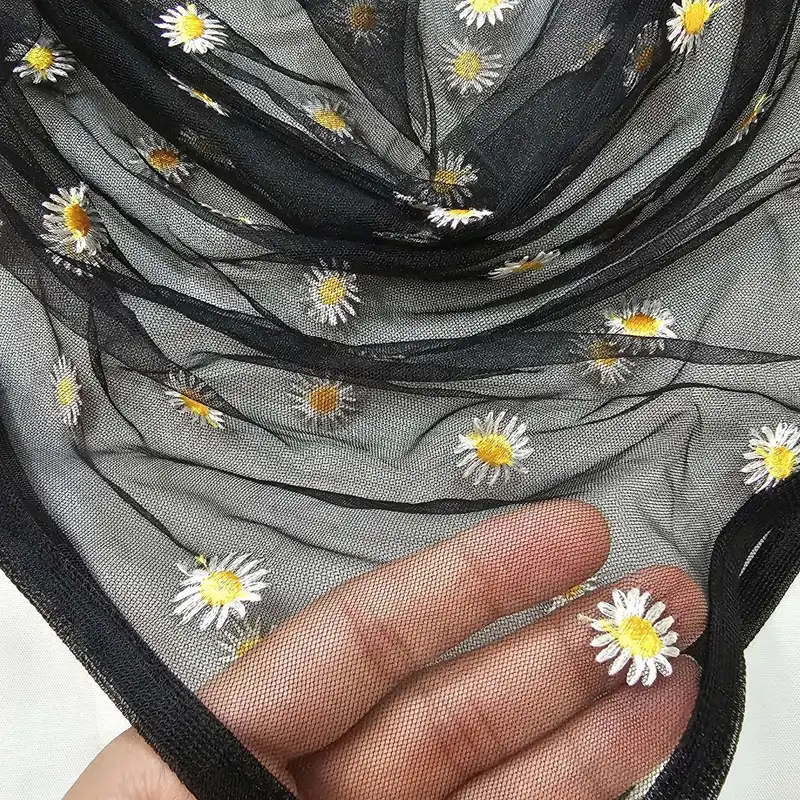 روسری زنانه مدل مینی بابونه