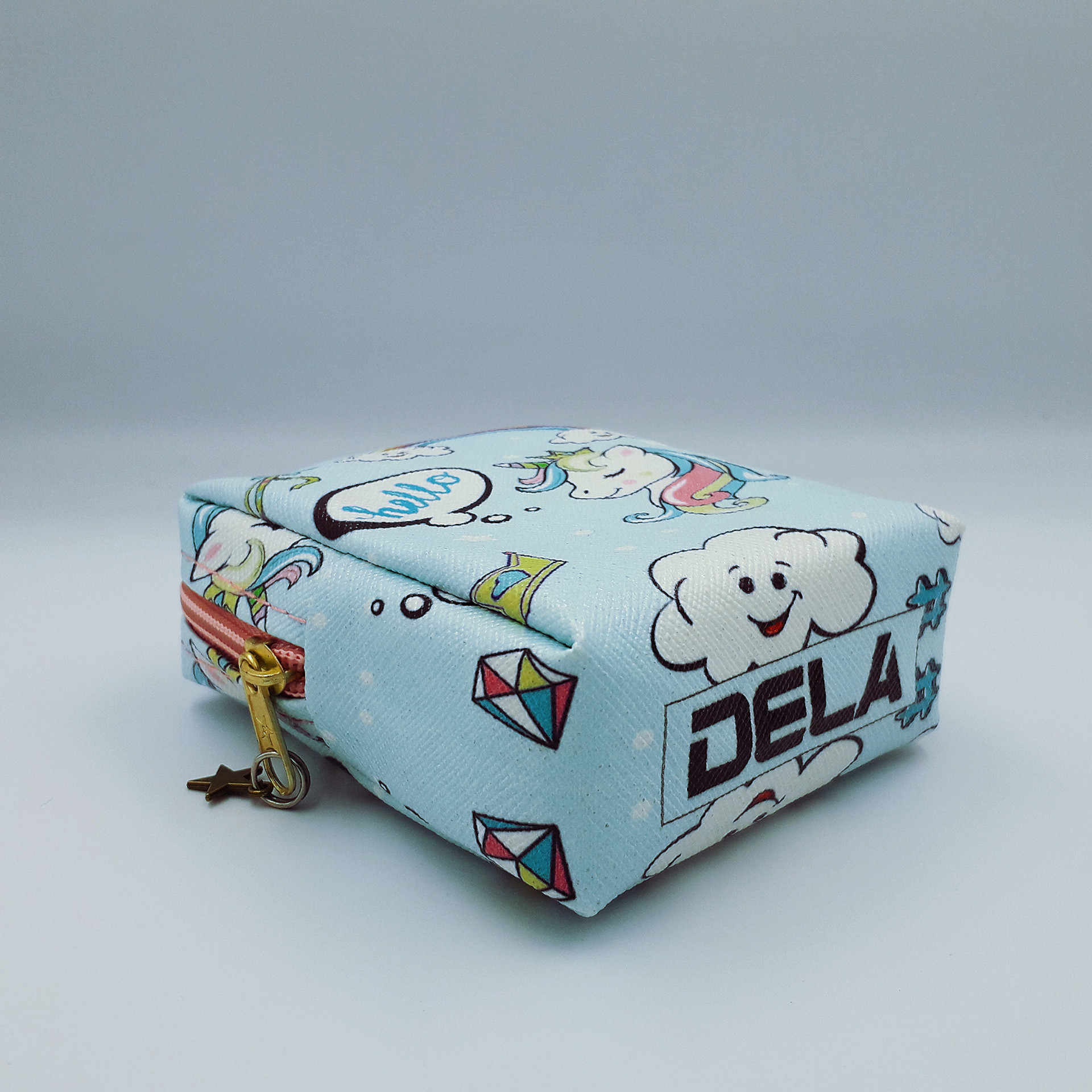 کیف نوار بهداشتی مدل DELA112
