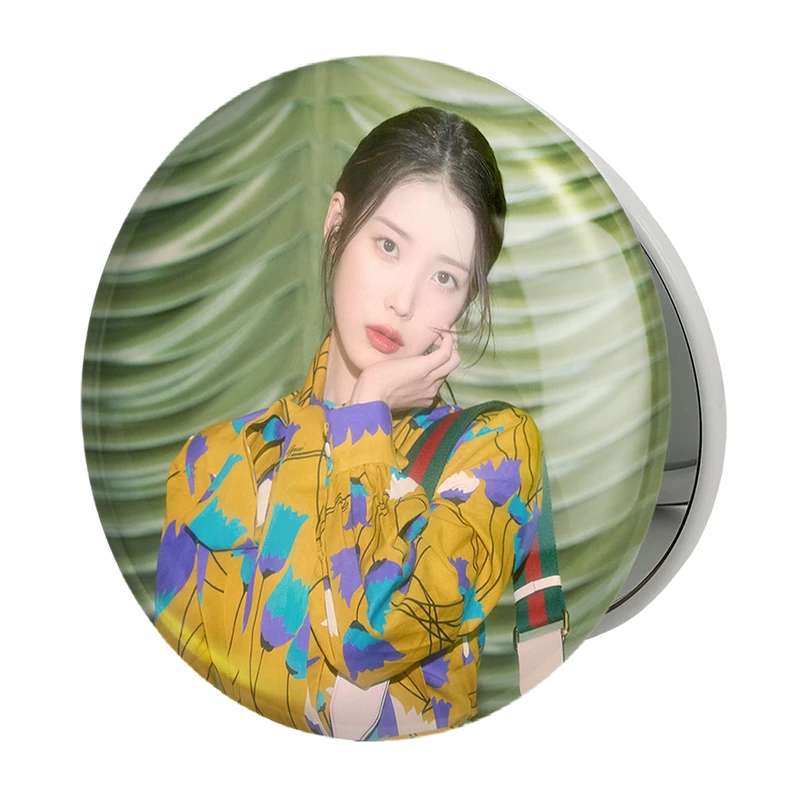 آینه جیبی خندالو طرح آیو IU مدل تاشو کد 19784 