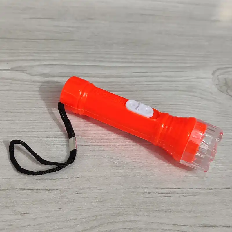 چراغ قوه دستی کد 0124