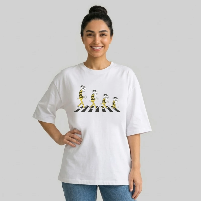 تی شرت آستین سه ربع زنانه مدل باکسی طرح دالتون ها کد v1