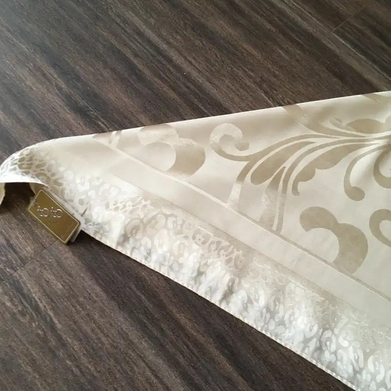 روسری زنانه توتو مدل 8789