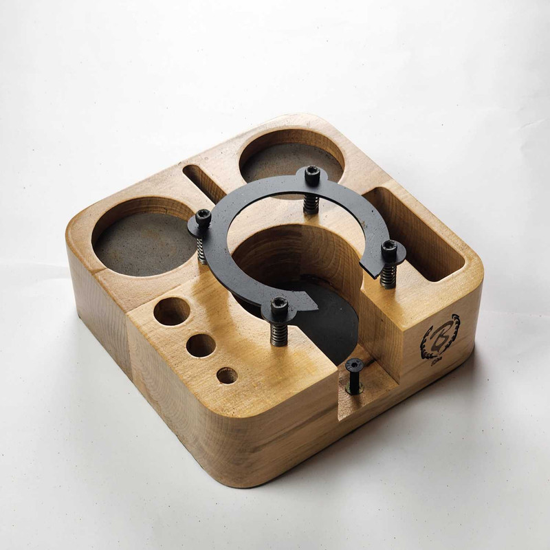 استند پرتافیتلر باریستا اسپیس مدل چوبی کد 51 استند پرتافیتلر باریستا اسپیس مدل چوبی کد 51